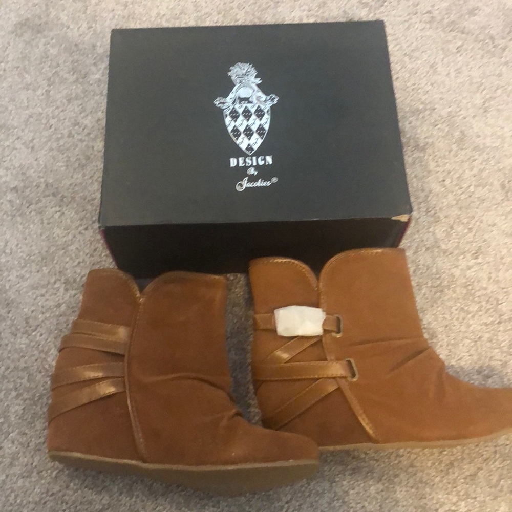 Ankle boots